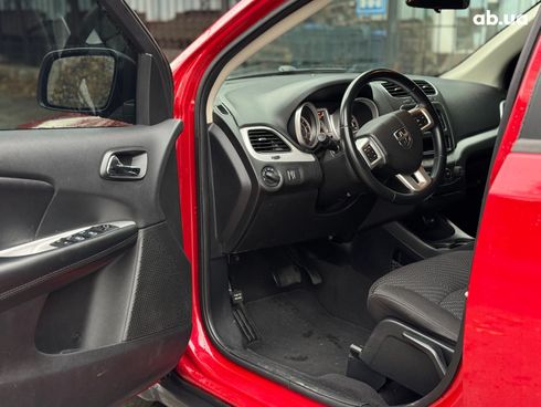 Dodge Journey 2017 красный - фото 51