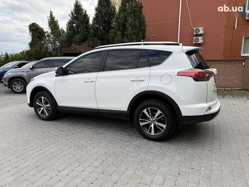 Toyota RAV4 2017 - фото 22