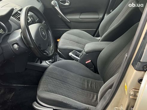 Renault Megane 2006 бежевый - фото 18