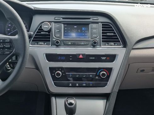 Hyundai Sonata 2015 серый - фото 34