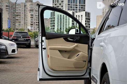 Audi Q7 2017 - фото 27