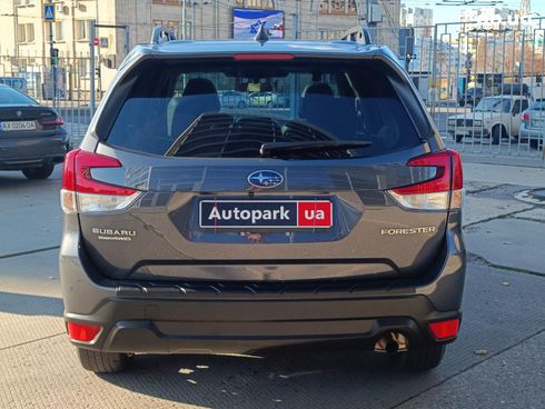 Subaru Forester 2022 серый - фото 7