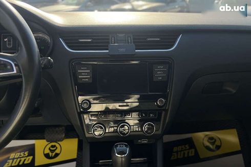 Skoda Octavia 2019 - фото 21