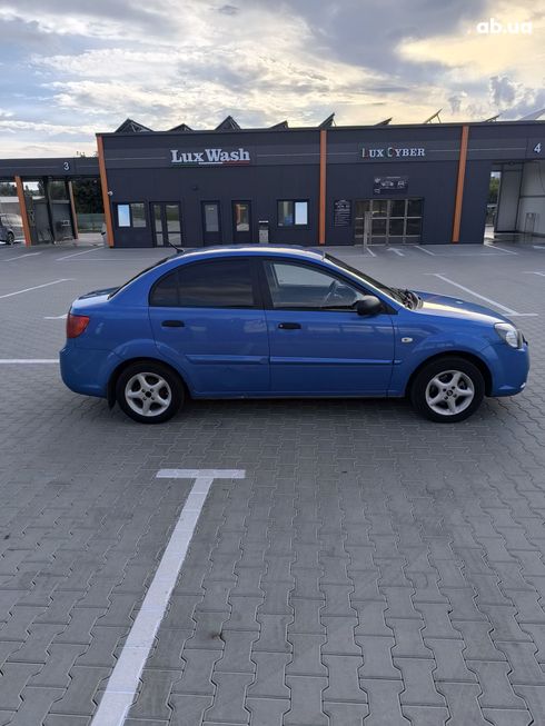 Kia Rio 2011 синий - фото 6