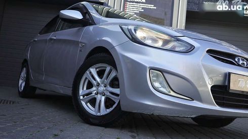 Hyundai Accent 2011 - фото 3