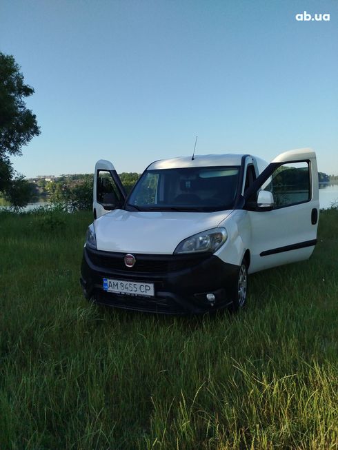 Fiat Doblo 2016 белый - фото 3