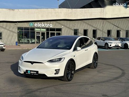 Tesla Model X 2019 - фото 7