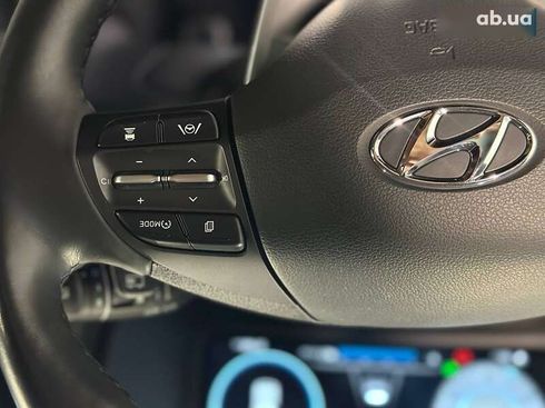 Hyundai Kona Electric 2021 - фото 18