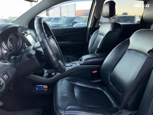 Dodge Journey 2016 серый - фото 14