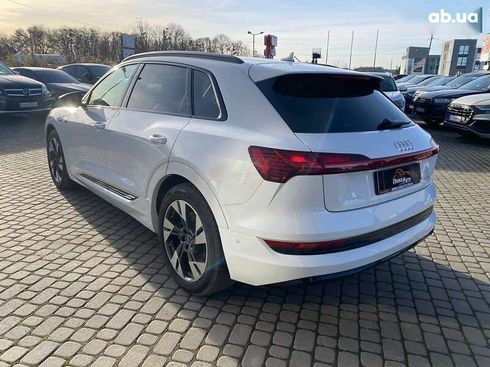 Audi E-Tron 2021 - фото 6