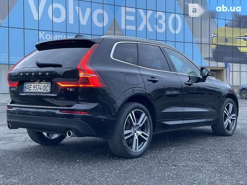 Volvo XC60 2018 - фото 12