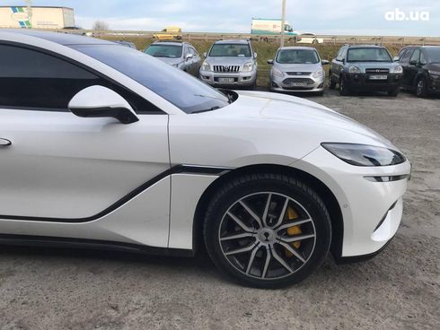 Denza Z9 2024 белый - фото 12