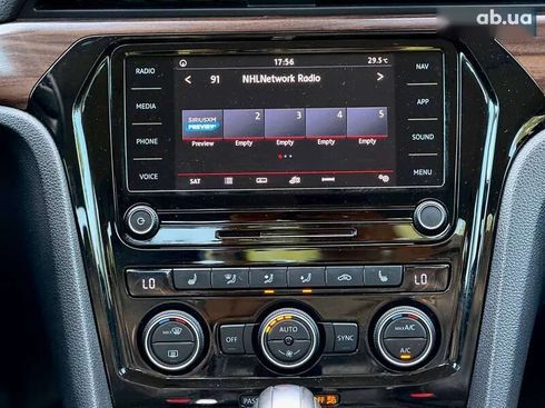 Volkswagen Passat 2020 - фото 30