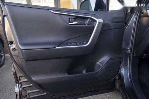 Toyota RAV4 2020 - фото 25