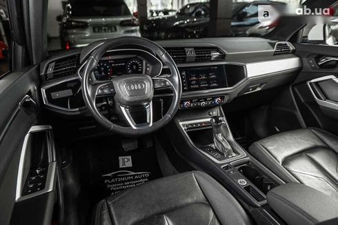 Audi Q3 2019 - фото 18