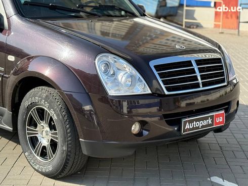 SsangYong Rexton 2008 красный - фото 4