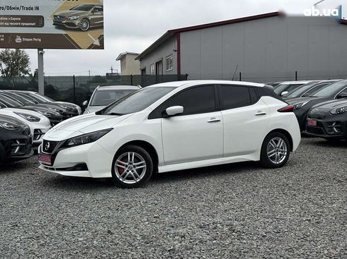 Nissan Leaf 2021 - фото 6