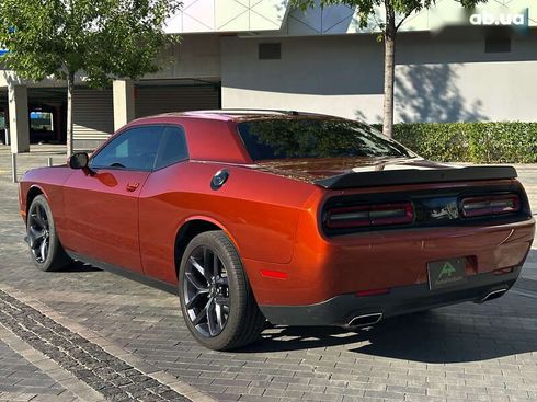 Dodge Challenger 2020 - фото 5