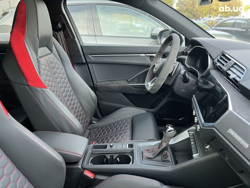 Audi RS Q3 2022 - фото 9