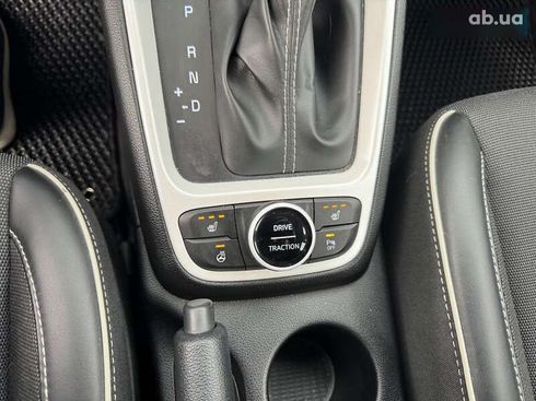 Hyundai Venue 2021 - фото 7