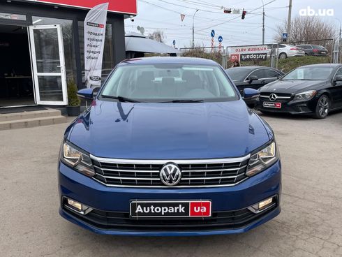 Volkswagen Passat 2017 синий - фото 5