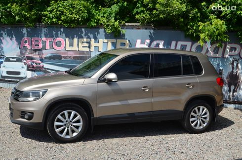 Volkswagen Tiguan 2011 бежевый - фото 7