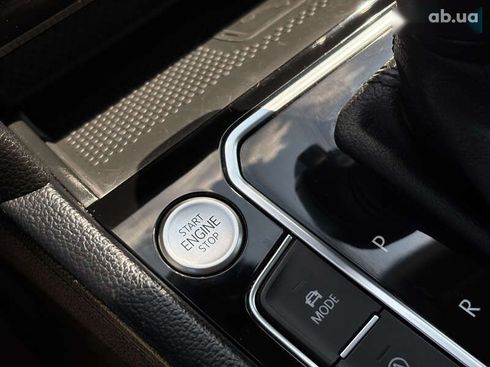 Volkswagen Passat 2021 - фото 25