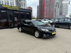 Продажа б/у Toyota Camry в Киеве - купить на Автобазаре