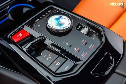 BMW M5 2024 - фото 28