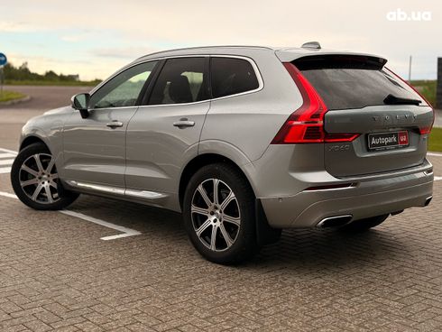 Volvo XC60 2018 серый - фото 12