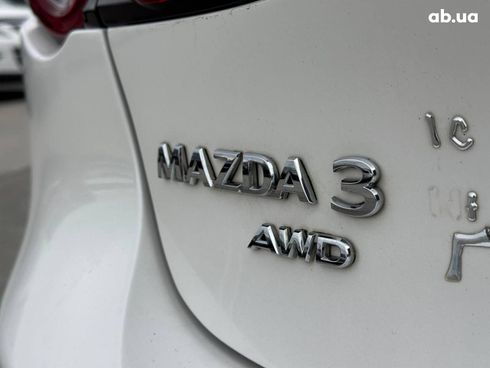 Mazda 3 2019 белый - фото 9