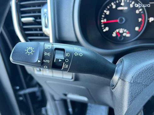 Kia Sportage 2021 черный - фото 25