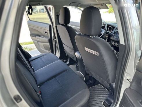 Mitsubishi Outlander 2015 - фото 8