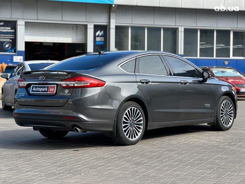 Ford Fusion 2018 серый - фото 4