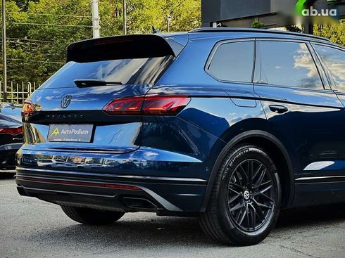 Volkswagen Touareg 2019 - фото 10