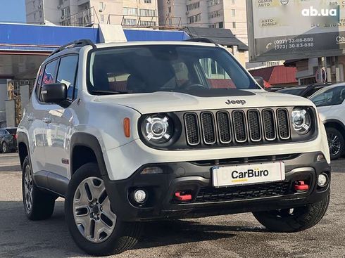 Jeep Renegade 2016 - фото 4