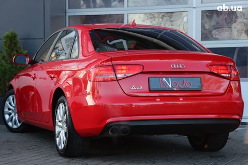 Audi A4 2015 красный - фото 4