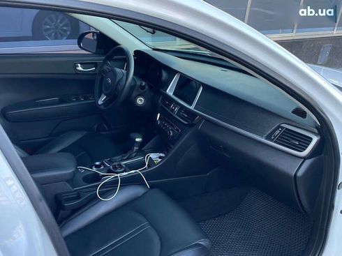 Kia Optima 2017 - фото 9