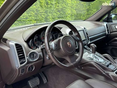 Porsche Cayenne 2011 - фото 21