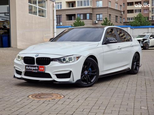 BMW 3 серия 2014 белый - фото 3