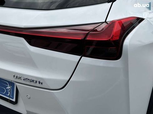 Lexus UX 2019 - фото 17