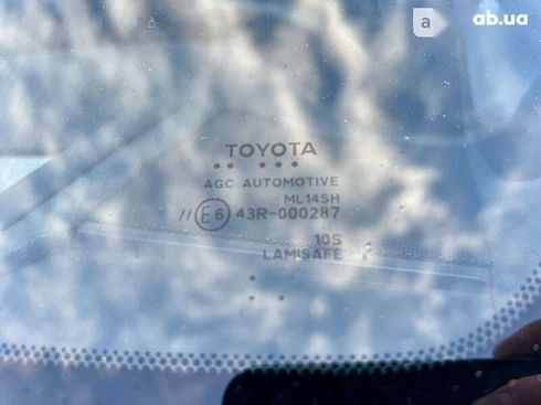 Toyota Land Cruiser 2021 - фото 18