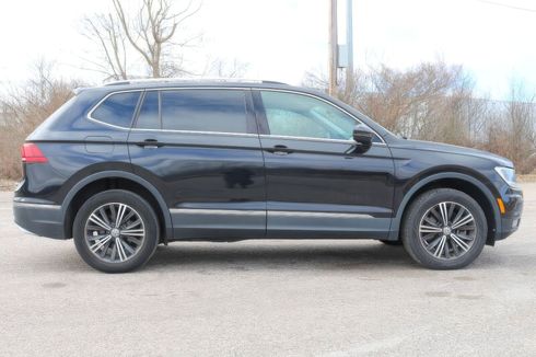 Volkswagen Tiguan 2019 черный - фото 3