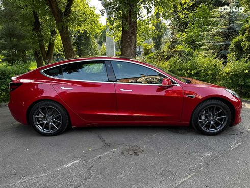 Tesla Model 3 2020 красный - фото 4