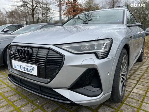 Audi E-Tron 2022 серебристый - фото 2