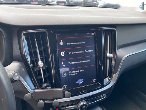 Volvo V60 2019 - фото 16