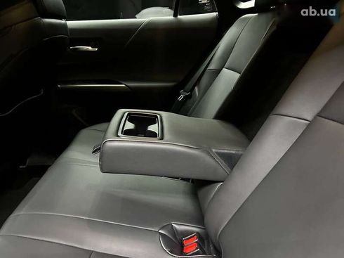 Toyota Venza 2022 - фото 18