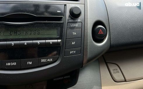 Toyota RAV4 2012 - фото 23