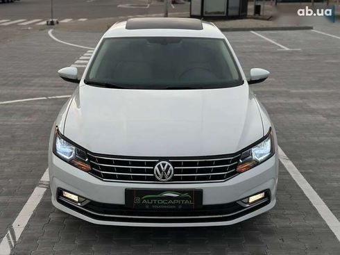 Volkswagen Passat 2015 - фото 10