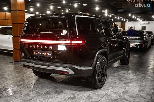 Rivian R1S 2022 - фото 20